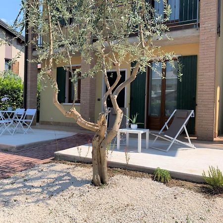 Casa Ulivi Bianco Apartment Rivoltella del Garda Bagian luar foto