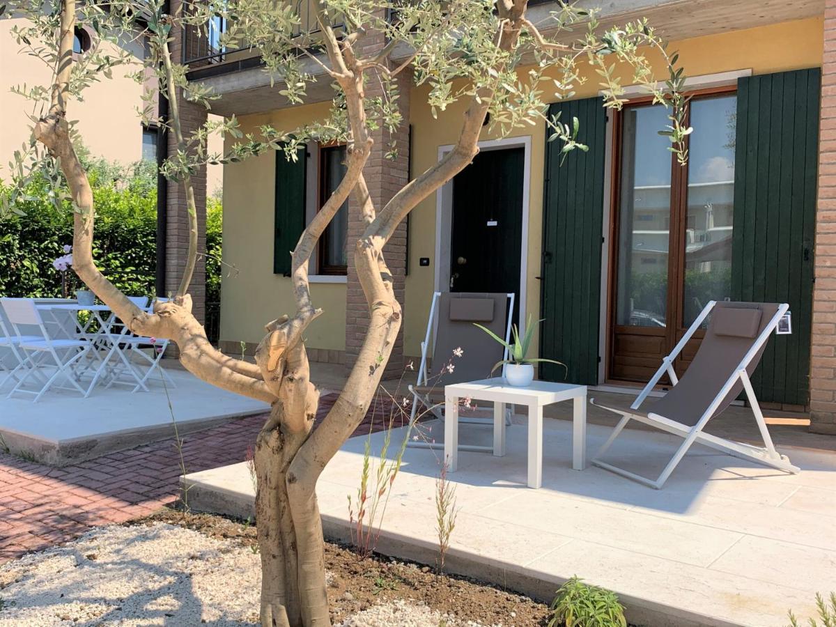 Casa Ulivi Bianco Apartment Rivoltella del Garda Bagian luar foto