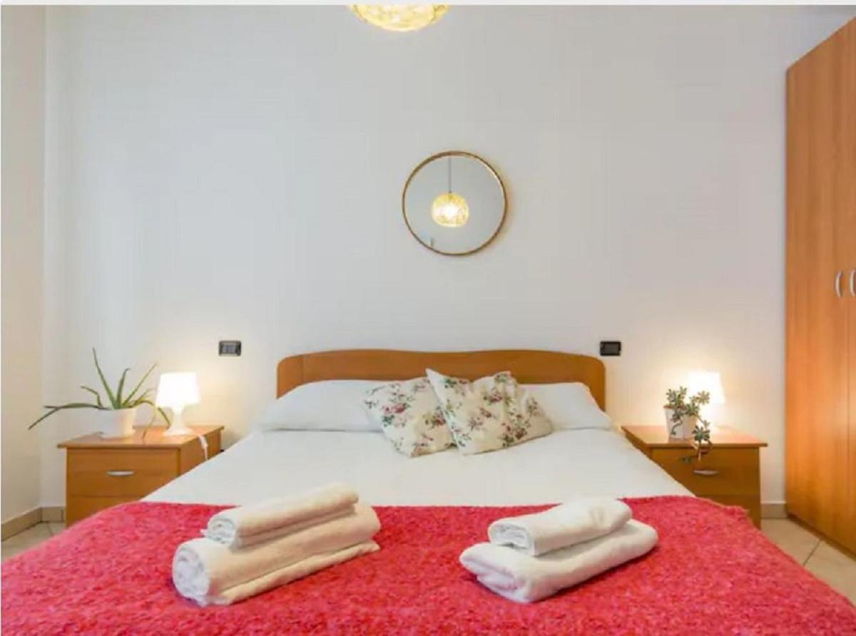Casa Ulivi Bianco Apartment Rivoltella del Garda Bagian luar foto